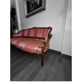 Κλασικά  χειροποίητα έπιπλα